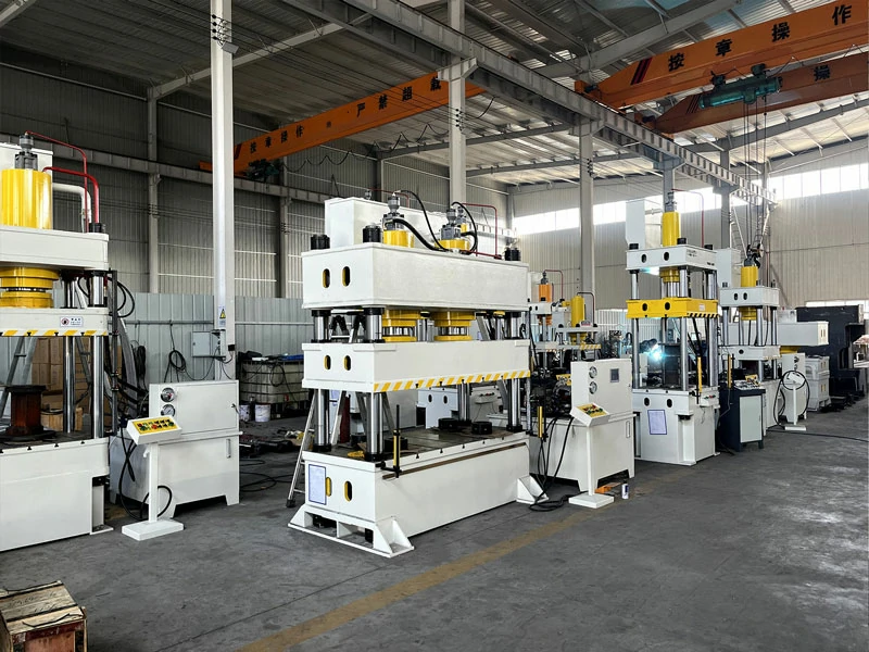 Hydraulic press machines arranged in the LS factory workshop