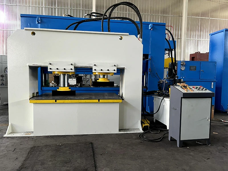 Hydraulic press for electrical power industry compression molding BMC high-voltage electrical insulators