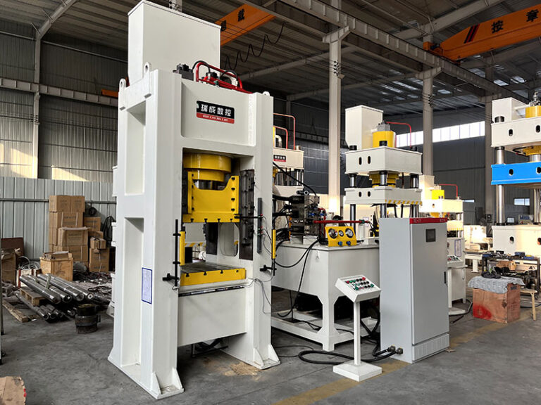 Hydraulic press for automotive industry compressing SMC composite and rubber materials for auto parts